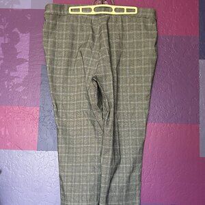 Roz & Ali Black Plaid Ankle Pants - 16